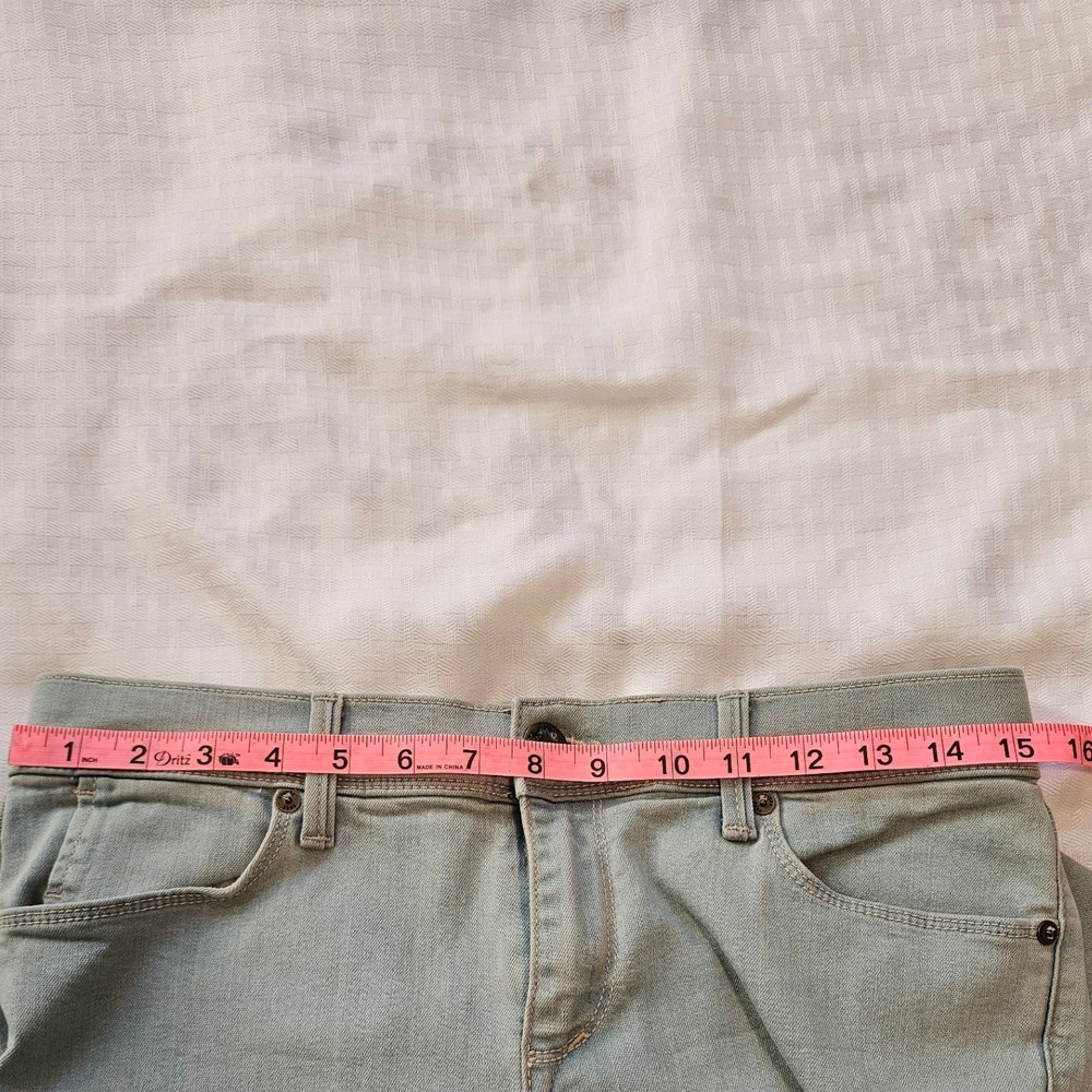 Free People Slim Leg‎ Jeans Womens 28 Vintage Wash Mid Rise Stretch Denim - Picture 7 of 7